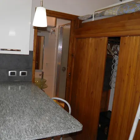 Apartment La Mansarda Di Garibaldi Centro